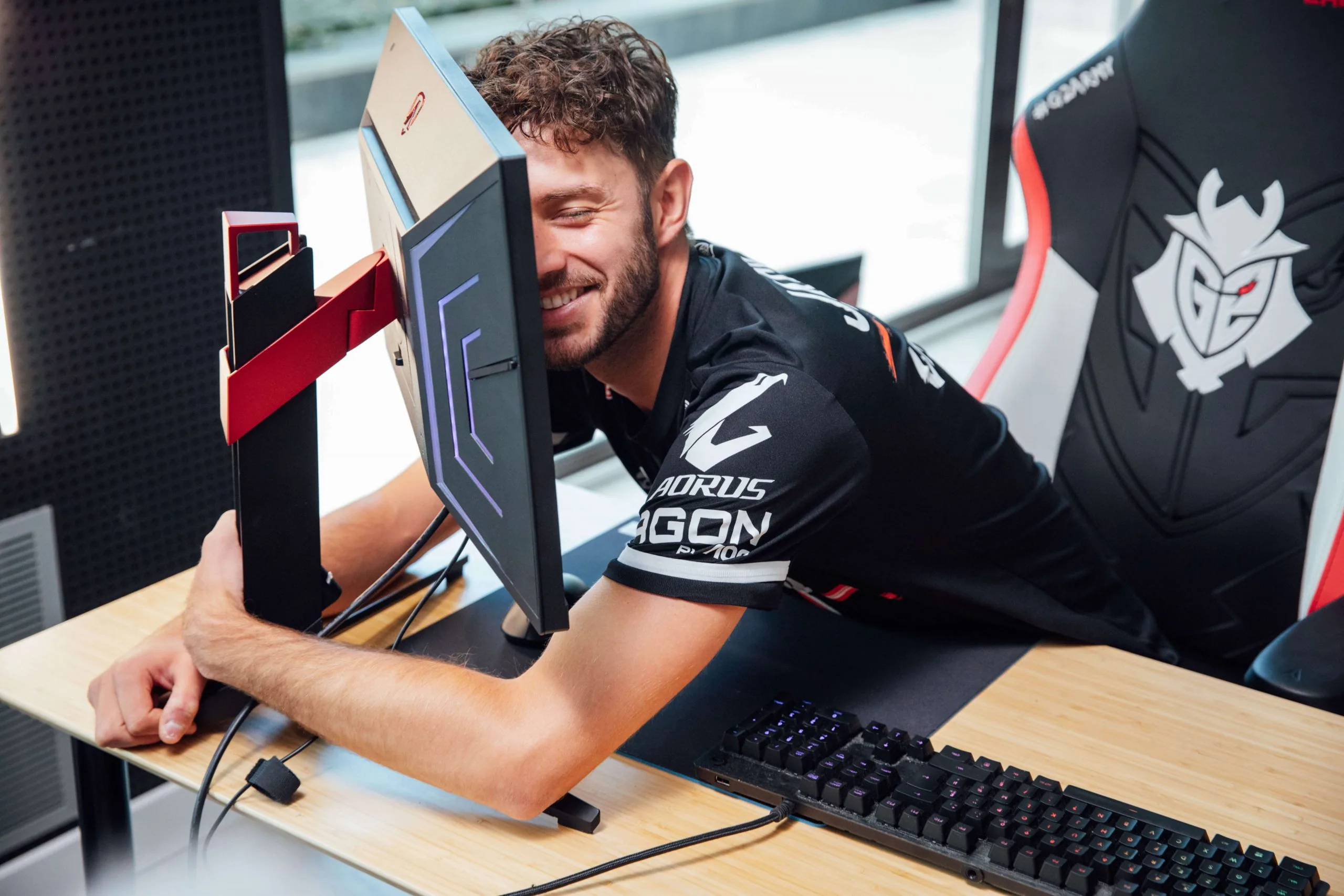 AGON by AOC continuă parteneriatul de lungă durată cu echipa G2 Esports 1